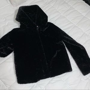 NWOT Forever 21 | XS | Black Cropped Faux Fur Coat Textured Zip